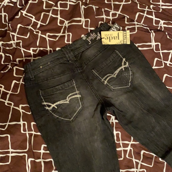 Curvy Skinny Jeans - Picture 6 of 7